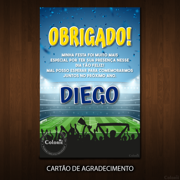 convite-campo-de-futebol-torcedores-comemorando